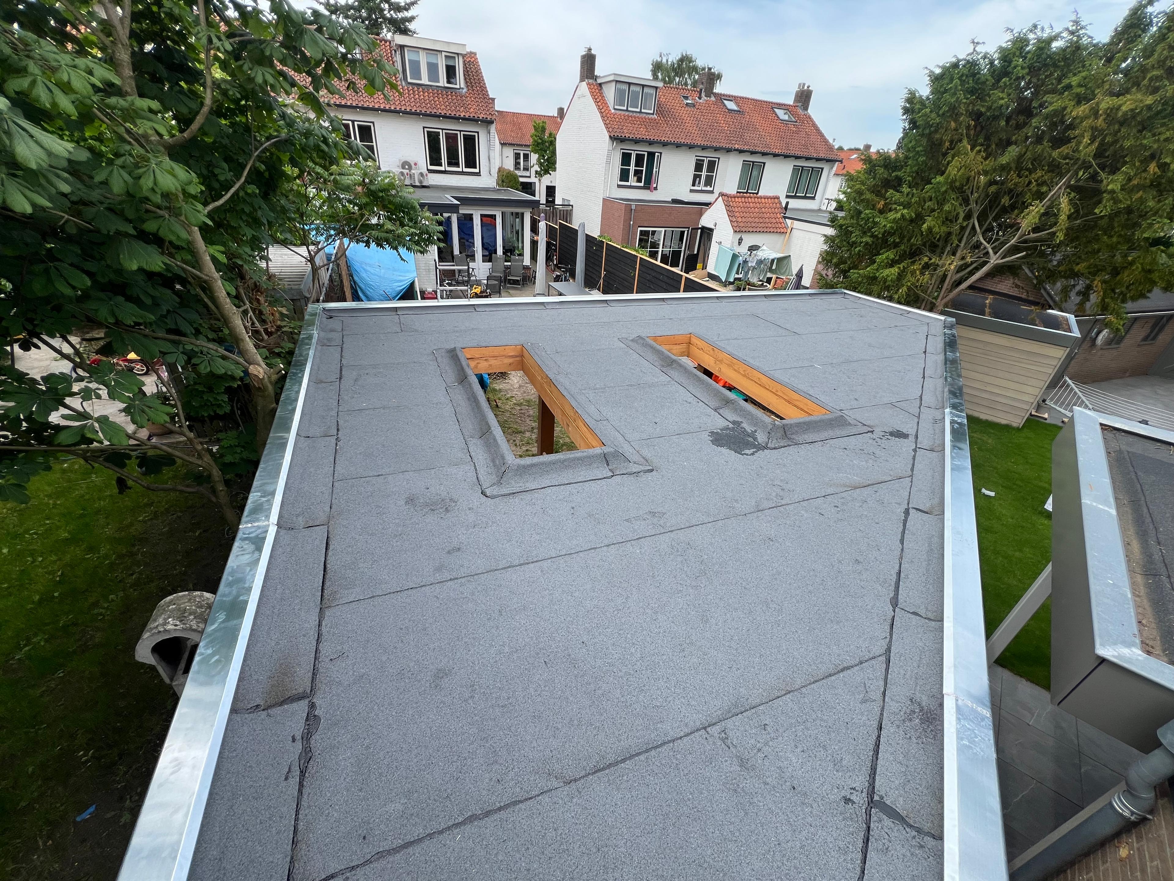 Vakkundige bitumen plat dak veranda door BWD Dakwerken in Utrecht - Thumbnail 2