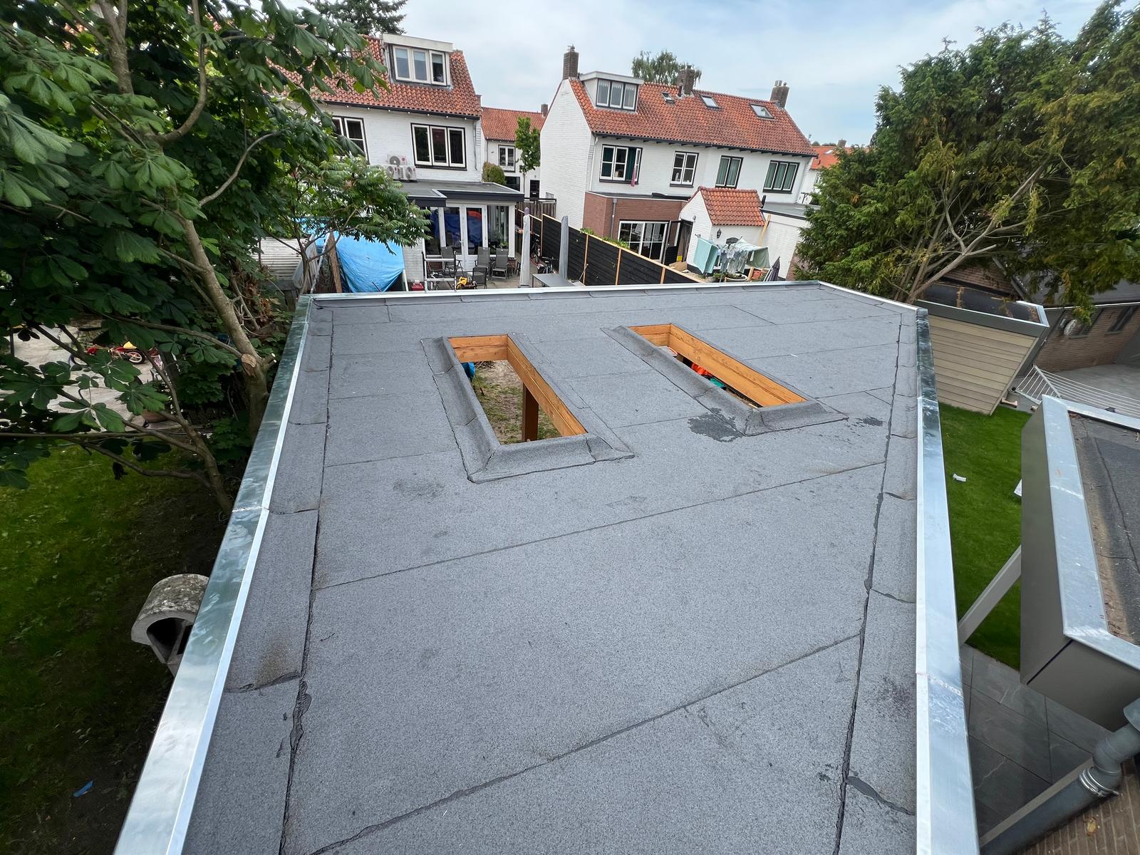 Vakkundige bitumen plat dak veranda door BWD Dakwerken in Utrecht - Thumbnail 2